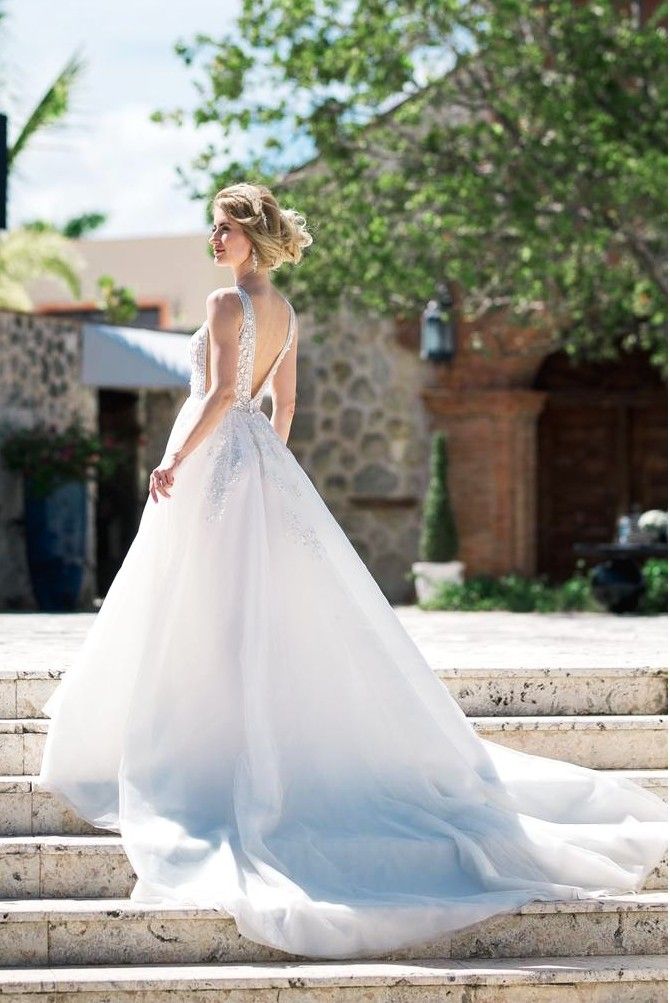 Voile brodé floral